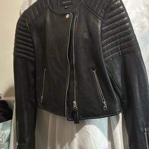 Leather jacketket  xsmalll mackage montreall